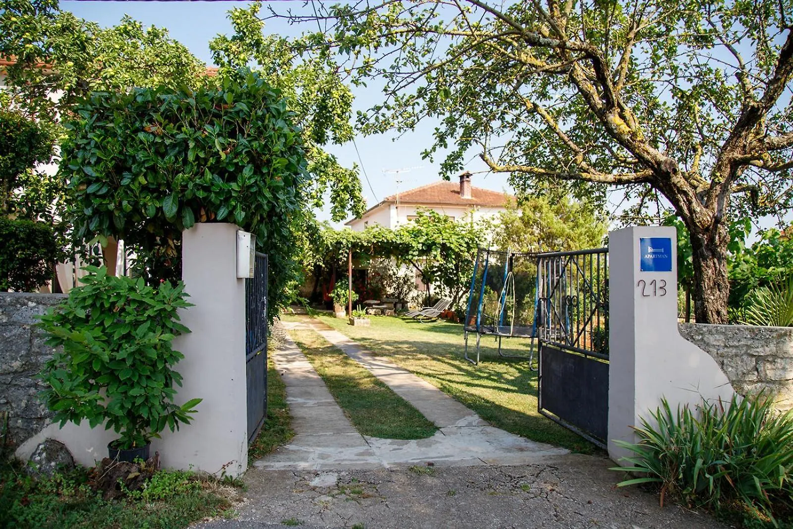 Little App - Magical Surrounding Apartment Sveti Petar u Sumi 0*,